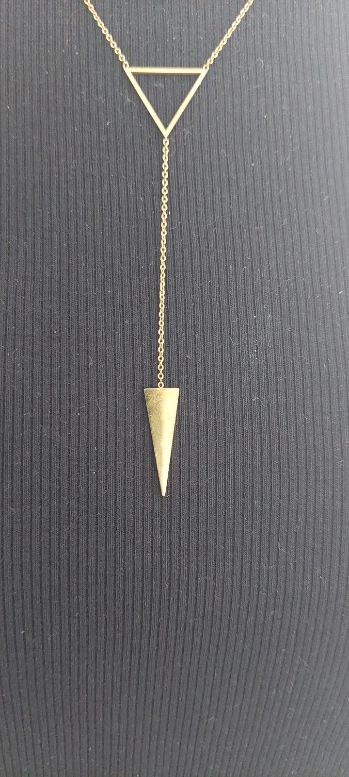Collier Cravate Géométrique Doré – Style Minimaliste Chic – photo 2